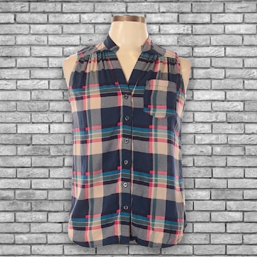 Fun 2 Fun Woman’s ModCloth Vintage Plaid Sleeveless Button Up Collared Blouse - Picture 2 of 10